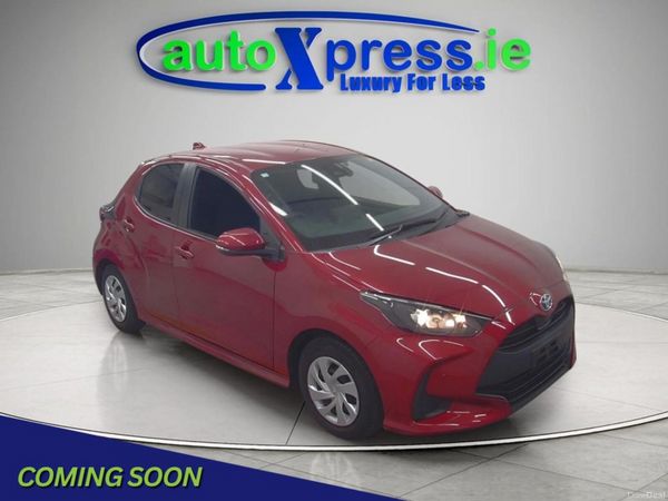 Toyota Yaris Hatchback, Petrol Hybrid, 2021, Red