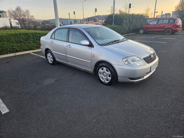 Toyota Corolla Saloon, Petrol, 2004, Silver