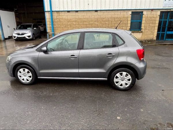 Volkswagen Polo Hatchback, Petrol, 2013, Grey