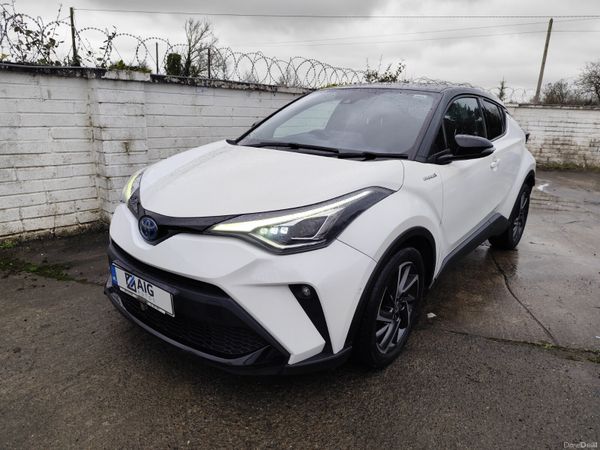 Toyota C-HR SUV, Petrol Hybrid, 2020, White