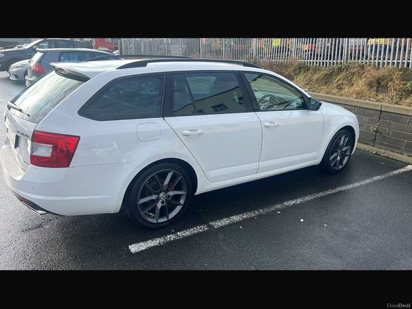 Skoda Octavia Estate, Diesel, 2014, White