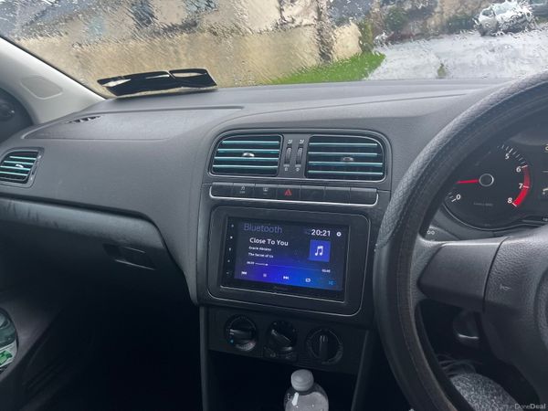 Volkswagen Polo Hatchback, Petrol, 2011, Black