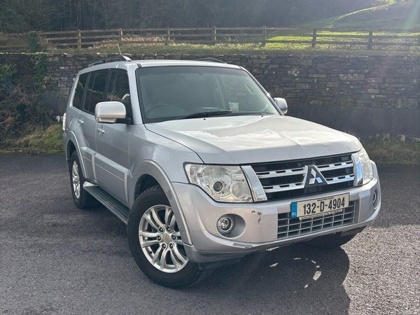 Mitsubishi Pajero SUV, Diesel, 2013, Silver