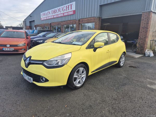 Renault Clio Hatchback, Petrol, 2015, Yellow