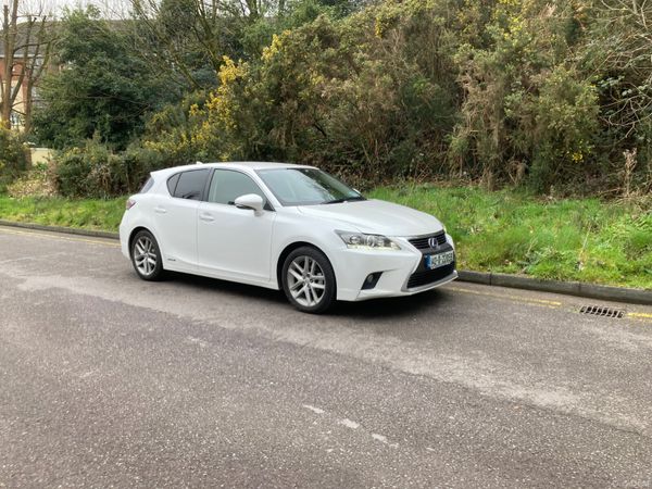 Lexus CT Hatchback, Petrol Hybrid, 2014, White