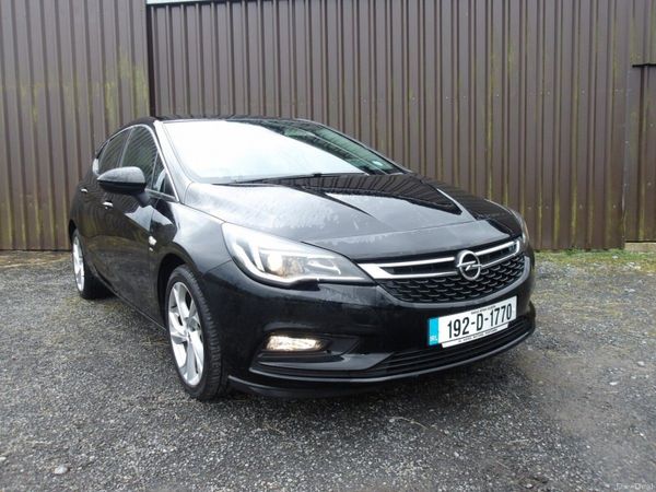 Opel Astra Hatchback, Diesel, 2019, Black