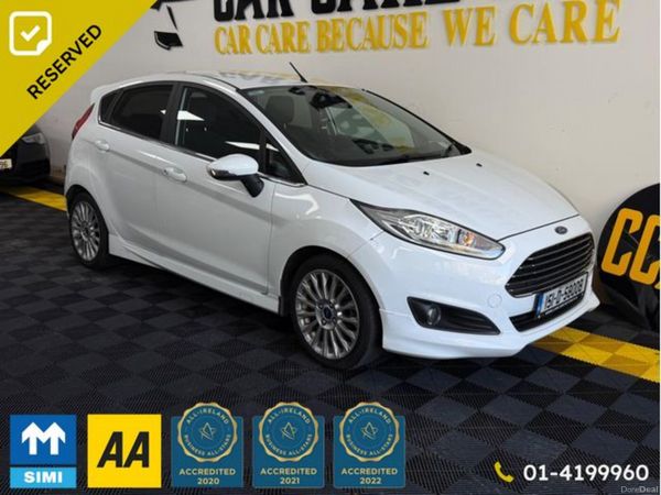 Ford Fiesta Hatchback, Petrol, 2015, White