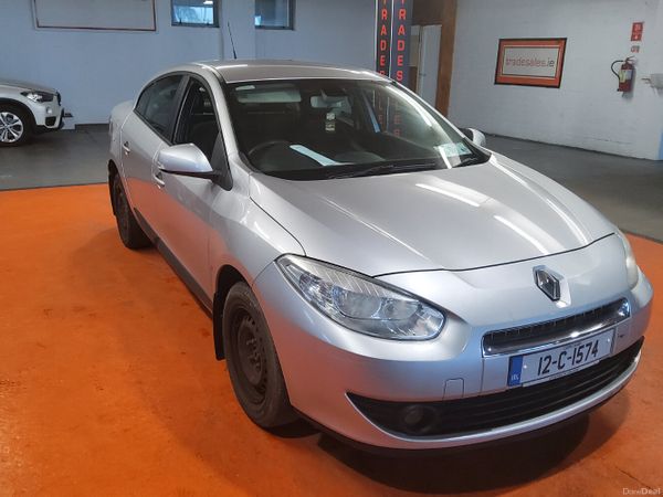 Renault Fluence Saloon, Diesel, 2012, Silver