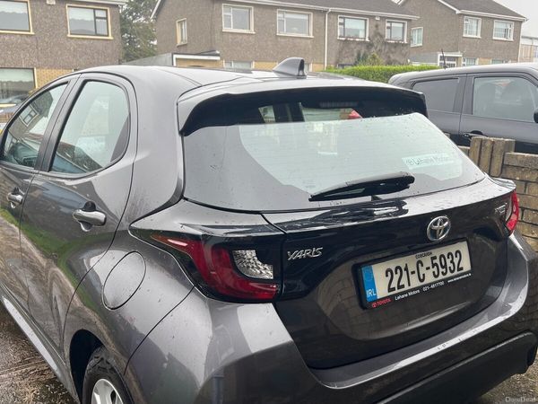 Toyota Yaris Hatchback, Petrol Hybrid, 2022, Grey