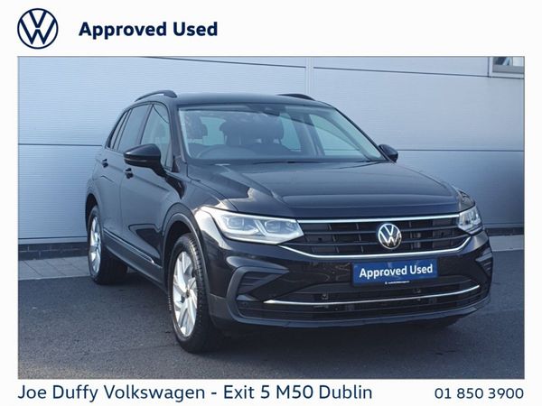 Volkswagen Tiguan SUV, Petrol Hybrid, 2022, Black