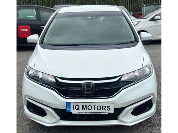 Honda Fit Hatchback, Diesel Hybrid, 2018, White