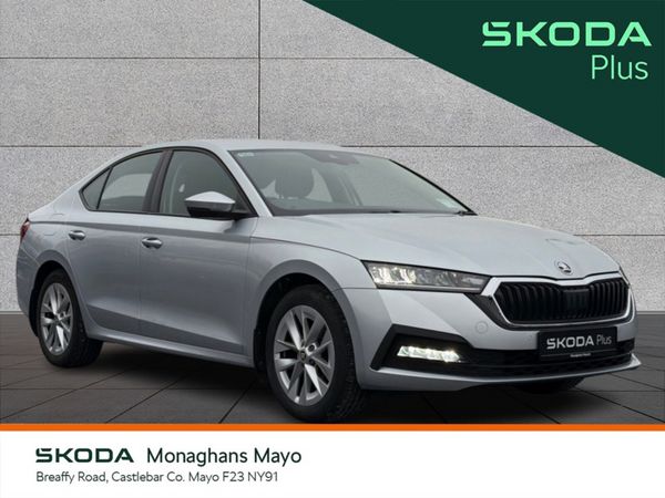Skoda Octavia Saloon, Petrol, 2023, Grey