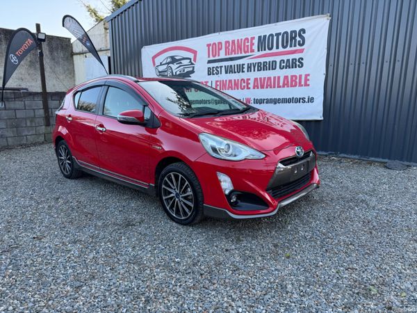 Toyota Aqua Hatchback, Petrol Hybrid, 2014, Red