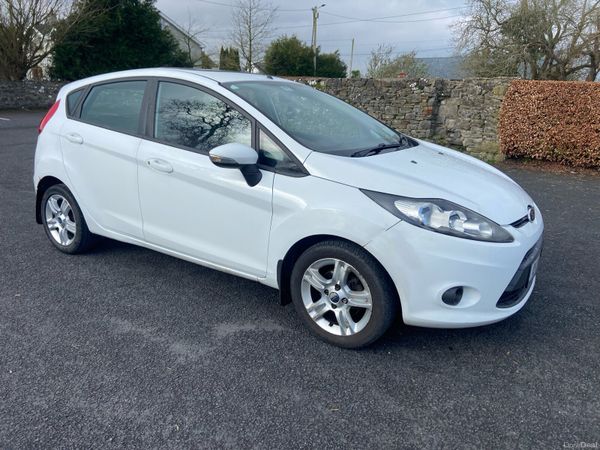 Ford Fiesta Hatchback, Petrol, 2010, White