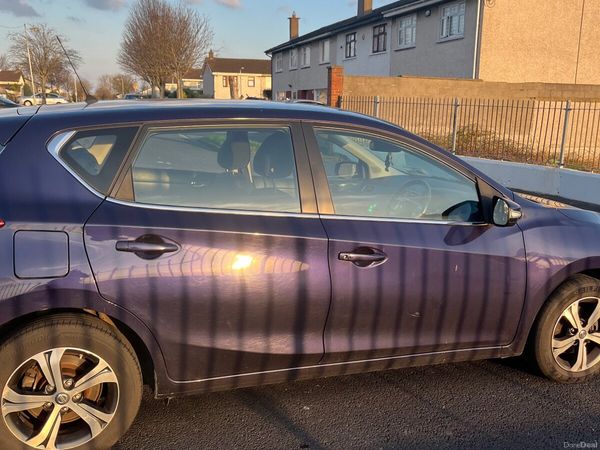 Nissan Pulsar Hatchback, Petrol, 2016, Blue