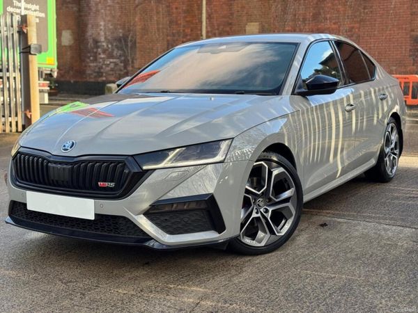Skoda Octavia Saloon, Diesel, 2021, Grey