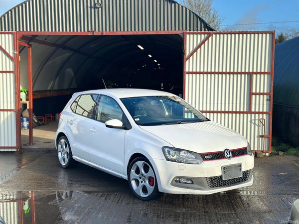 Volkswagen Polo Hatchback, Petrol, 2012, White