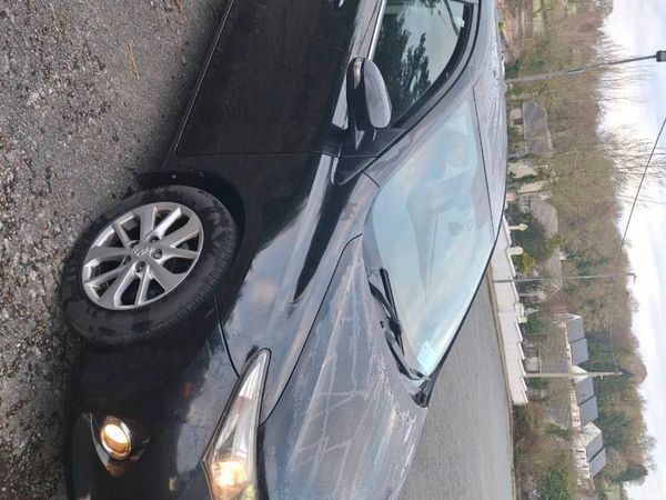 Toyota Auris Hatchback, Diesel, 2015, Black