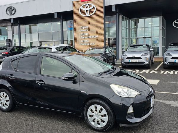 Toyota Aqua Hatchback, Petrol Hybrid, 2013, Black