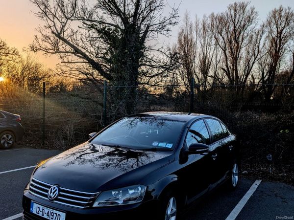 Volkswagen Passat Saloon, Diesel, 2012, Black