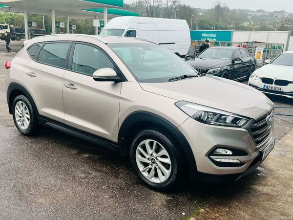 Hyundai Tucson SUV, Diesel, 2016, White