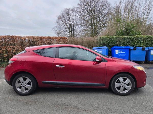 Renault Megane Coupe, Diesel, 2010, Red