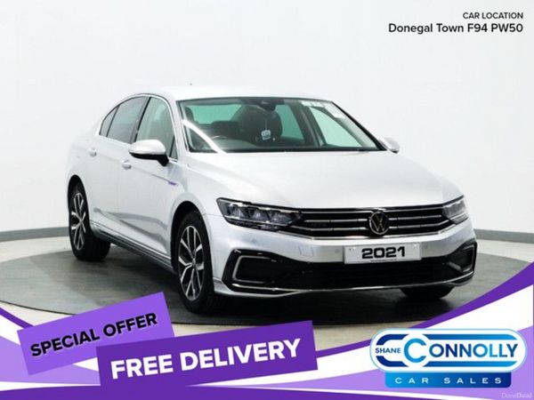 Volkswagen Passat Saloon, Petrol Hybrid, 2021, Silver