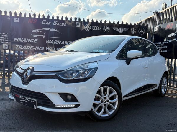 Renault Clio Hatchback, Petrol, 2017, White
