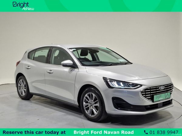 Ford Focus Hatchback, Petrol, 2023, Grey