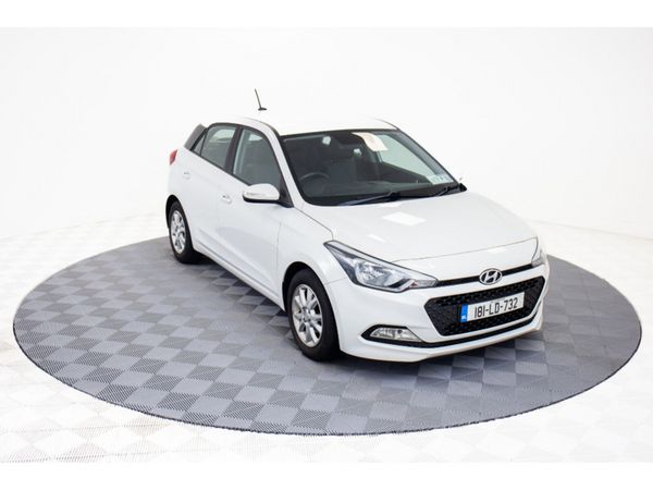 Hyundai i20 Hatchback, Petrol, 2018, White