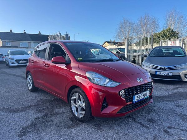 Hyundai i10 Hatchback, Petrol, 2023, Red