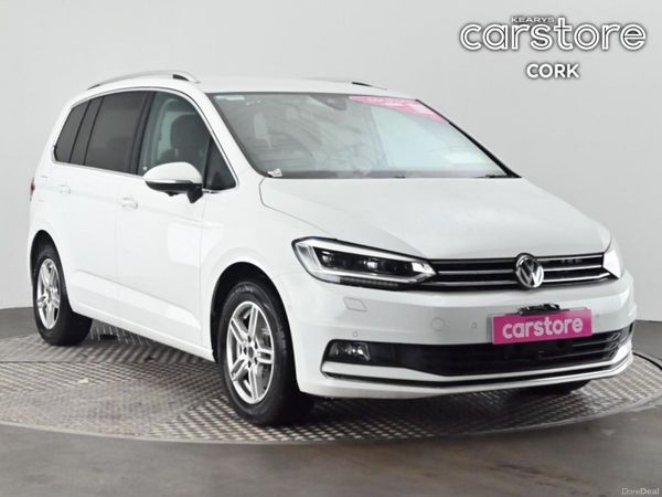 Volkswagen Touran MPV, Petrol, 2020, White