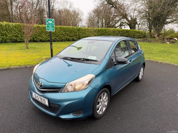 Toyota Yaris Hatchback, Petrol, 2012, Blue