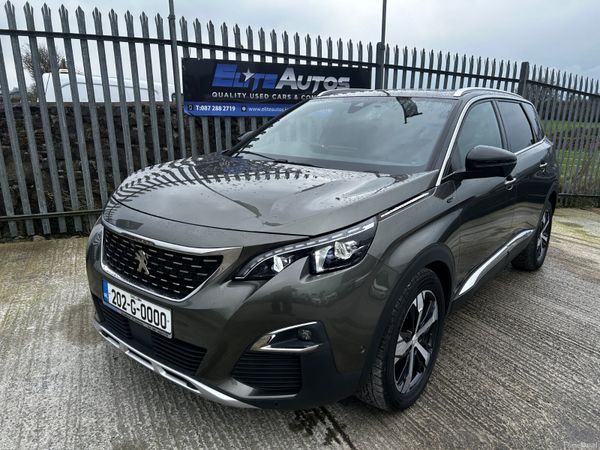 Peugeot 5008 MPV, Diesel, 2020, Green