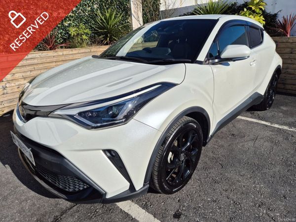 Toyota C-HR SUV, Petrol Hybrid, 2020, White