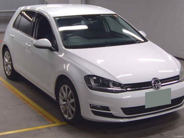 Volkswagen Golf Hatchback, Petrol, 2016, White