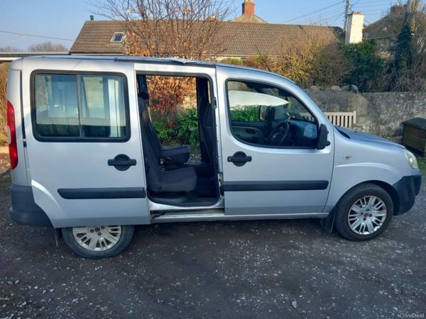 Fiat Doblo MPV, Petrol, 2009, Silver