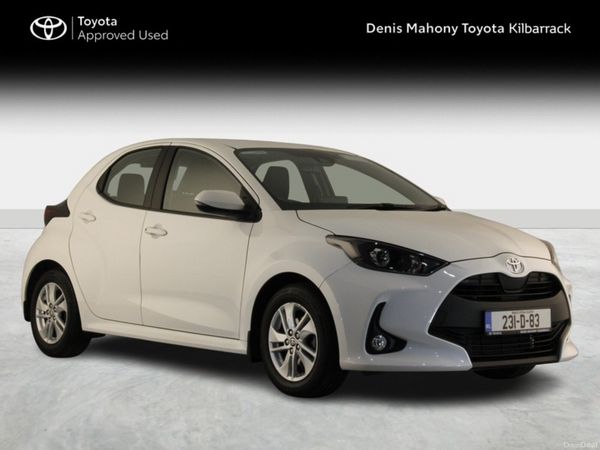 Toyota Yaris Hatchback, Petrol, 2023, White
