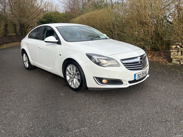 Opel Insignia Hatchback, Diesel, 2015, White