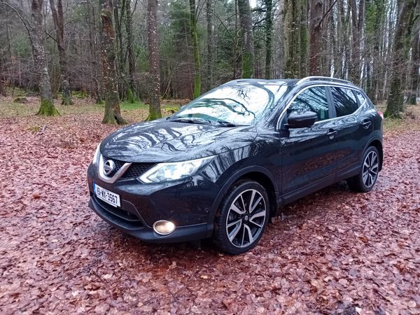 Nissan Qashqai SUV, Diesel, 2015, Black