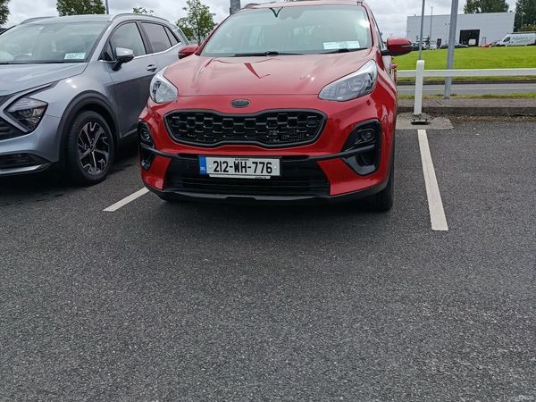 Kia Sportage SUV, Diesel Hybrid, 2021, Red