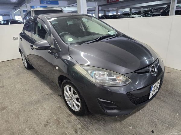 Mazda Demio MPV, Petrol, 2013, Black
