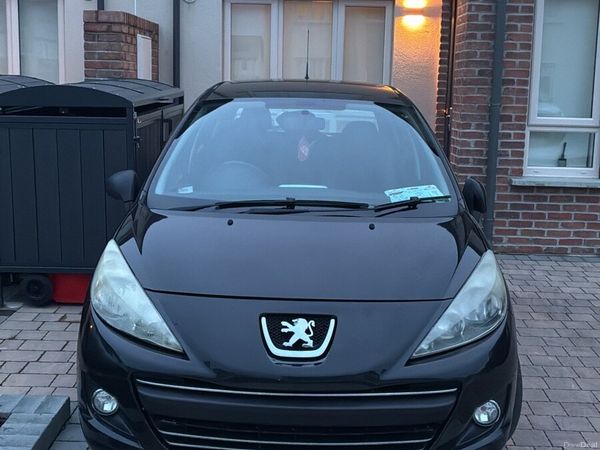 Peugeot 207 Hatchback, Petrol, 2010, Black