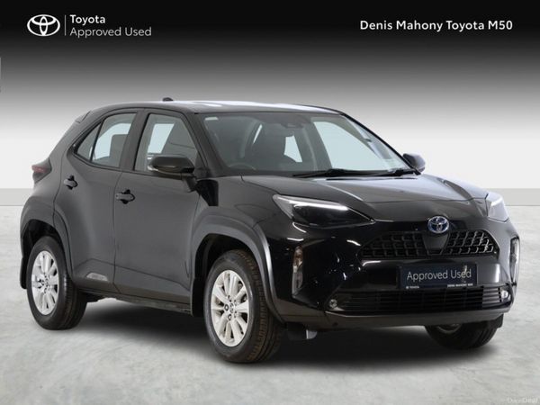 Toyota Yaris Cross SUV, Petrol Hybrid, 2023, Black