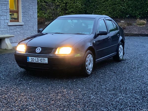 Volkswagen Bora Saloon, Diesel, 2000, Blue