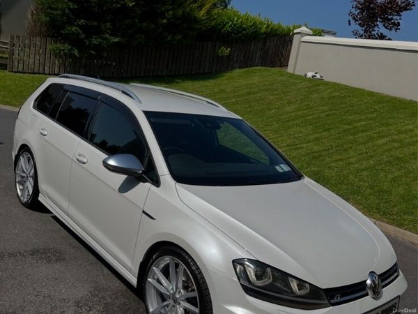 Volkswagen Golf Estate, Petrol, 2015, White