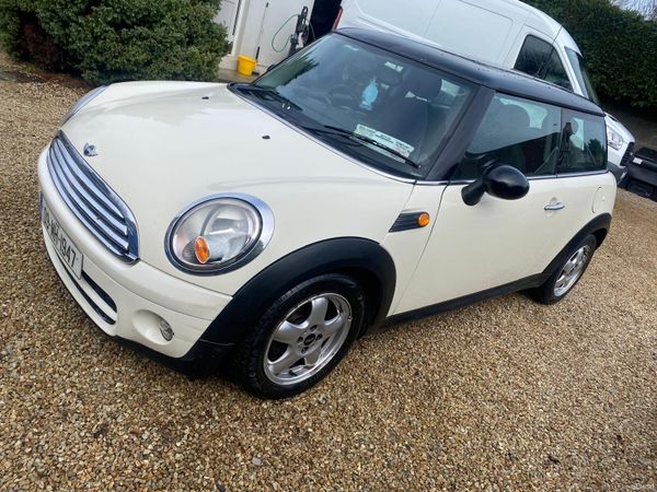 Mini Cooper Hatchback, Diesel, 2009, White