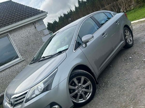 Toyota Avensis Saloon, Diesel, 2012, Grey