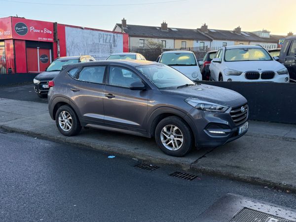 Hyundai Tucson SUV, Diesel, 2016, Grey