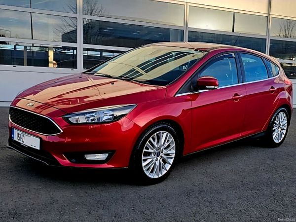 Ford Focus Hatchback, Diesel, 2015, Red
